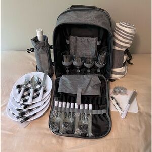 Gray Picnic Backpack Set